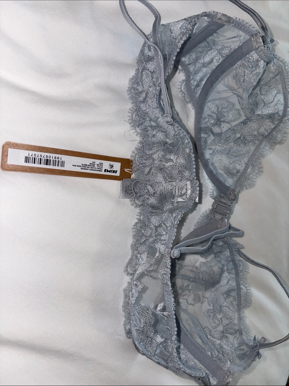 Embroidered lingerie Front close unlined Demi Bra in pearl